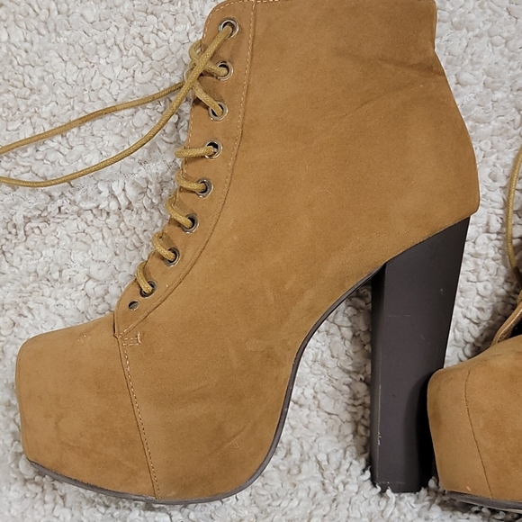 Tan platform booties - Picture 3 of 8